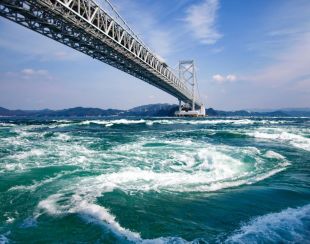 渦潮とは？！世界三大潮流、鳴門海峡のメカニズムと魅力とは！